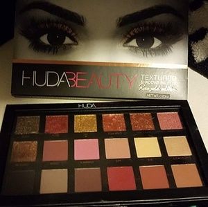 Eyeshadow palette
